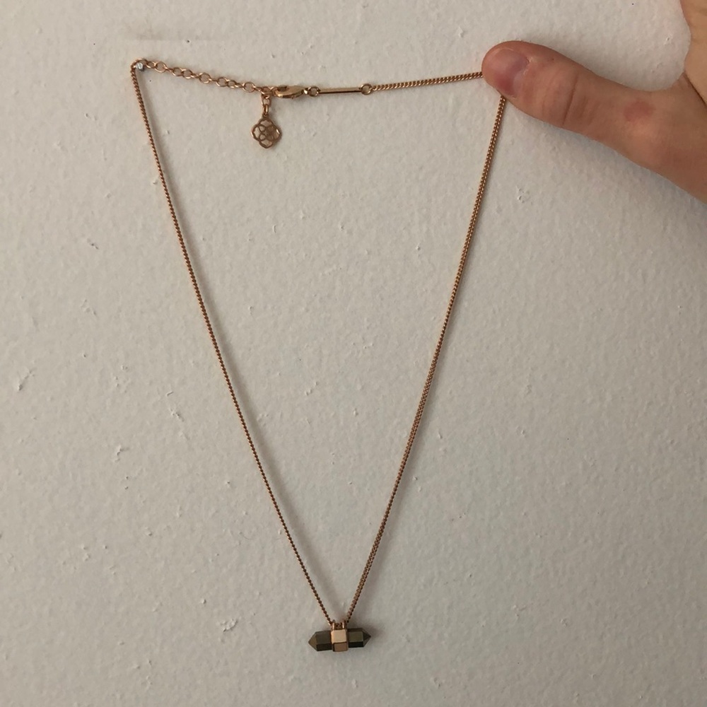 Kendra Scott rose gold pendant necklace